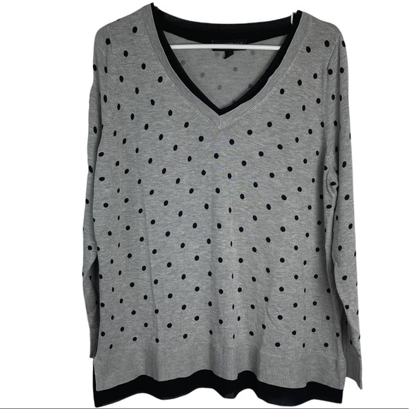 Lane Bryant Black and Gray Lightweight Polka Dot V Neck Sweater Size 14/16 - Picture 4 of 10